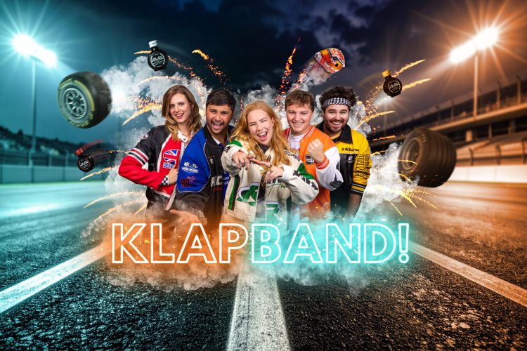 3. KLAPBAND! PERSFOTO MET NAAM-BREED